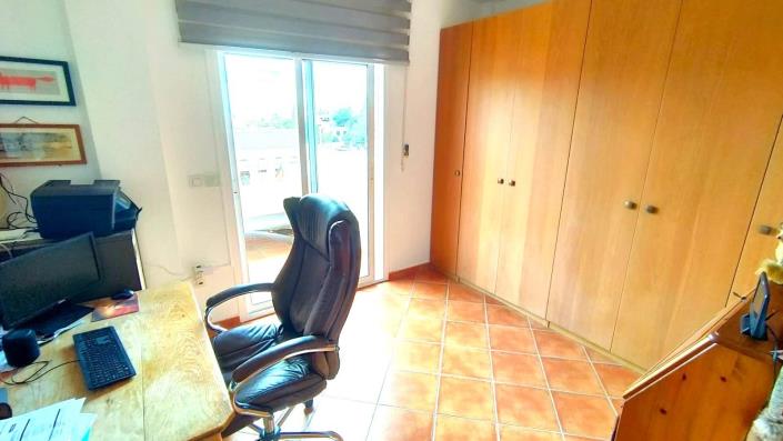 Image No.18-4 Bed Villa for sale