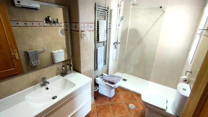 Image No.20-4 Bed Villa for sale
