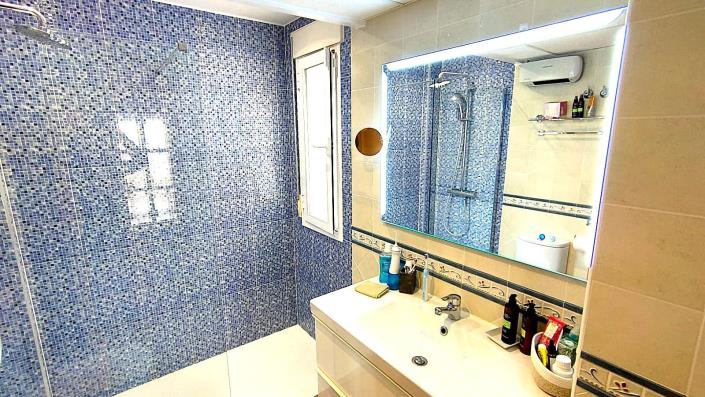 Image No.29-4 Bed Villa for sale