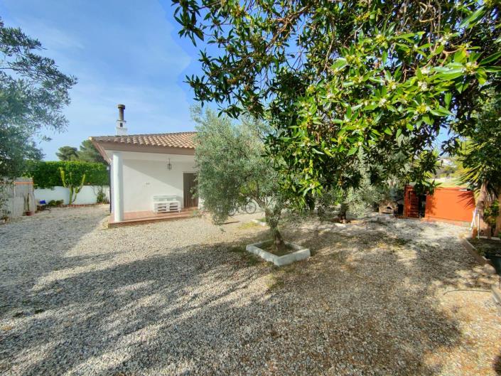 Image No.2-4 Bed Country House for sale