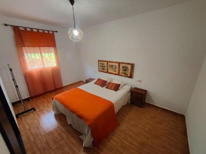 Image No.18-4 Bed Country House for sale