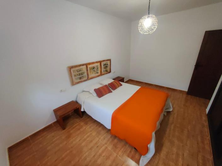 Image No.19-4 Bed Country House for sale