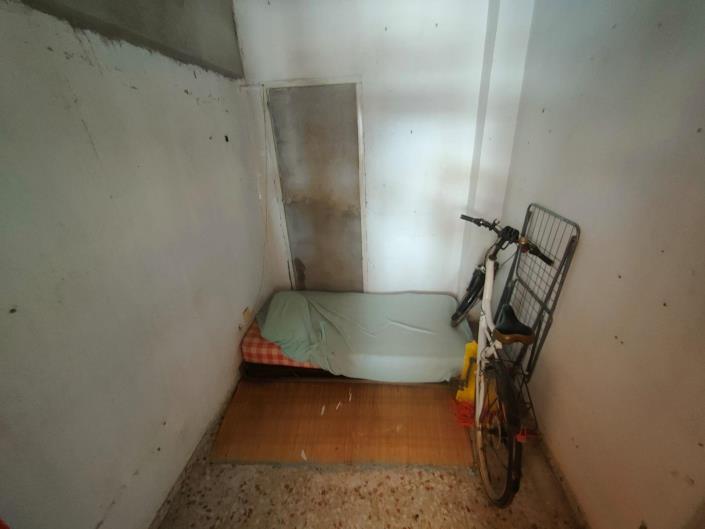 Image No.25-Commercial for sale