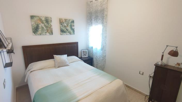 Image No.17-2 Bed Apartment for sale