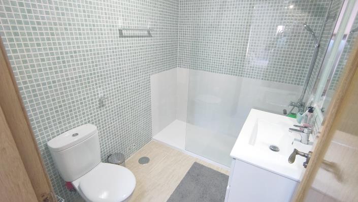 Image No.12-2 Bed Apartment for sale