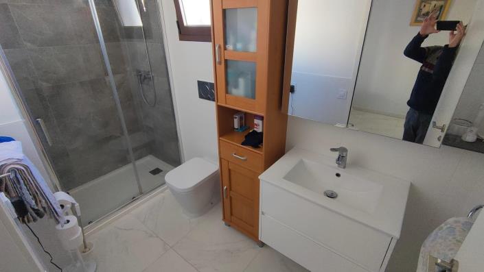 Image No.21-3 Bed Apartment for sale