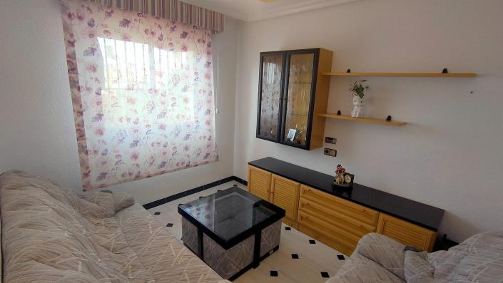 Image No.26-5 Bed House for sale