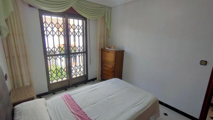 Image No.34-5 Bed House for sale