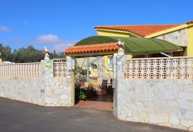 1 - Antigua, Villa