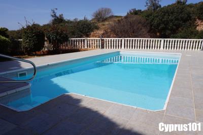 5-Peyia-bungalow-with-sea-views-Property-1232