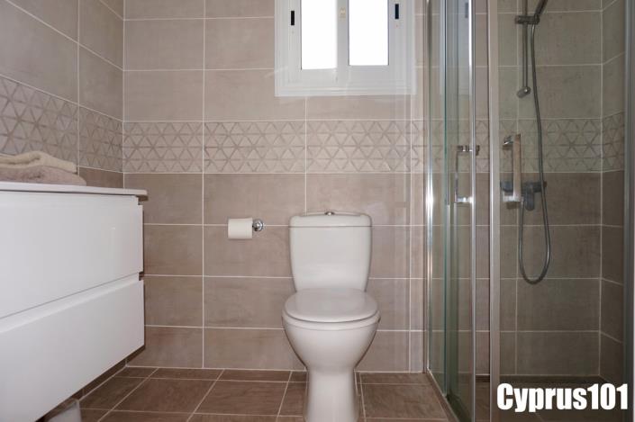 Image No.31-3 Bed Villa / Detached for sale