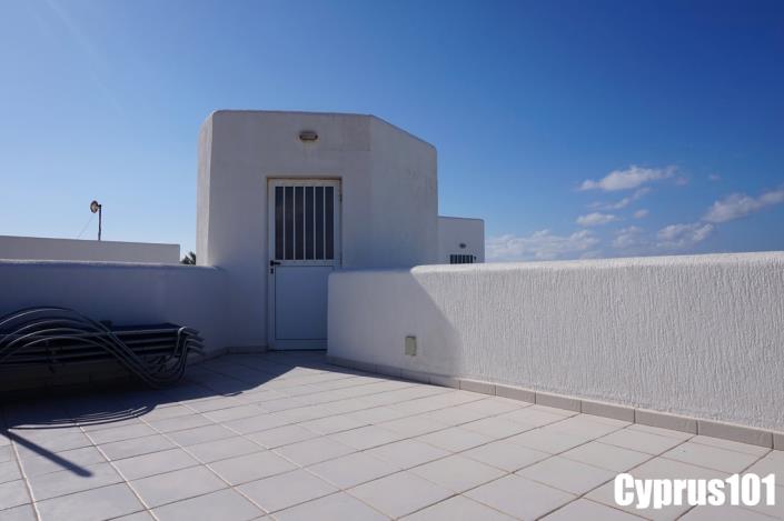 Image No.35-3 Bed Villa / Detached for sale