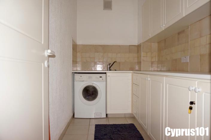 Image No.43-3 Bed Villa / Detached for sale