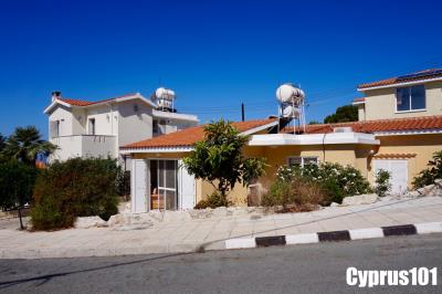 2-Tremithousa-bungalow-in-the-popular-Paphos-village-Property-1243