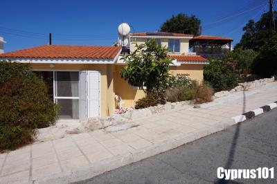 3-Tremithousa-bungalow-in-the-popular-Paphos-village-Property-1243