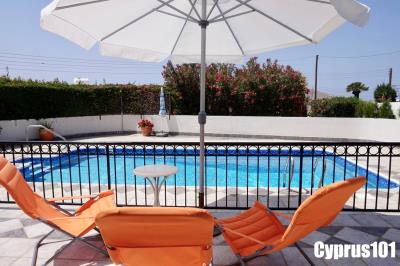 4-Peyia-bungalow-on-a-large-plot-with-panoramic-views-Property-1246