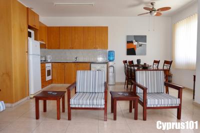 11-Peyia-ground-floor-apartment-in-village-centre-property-1247