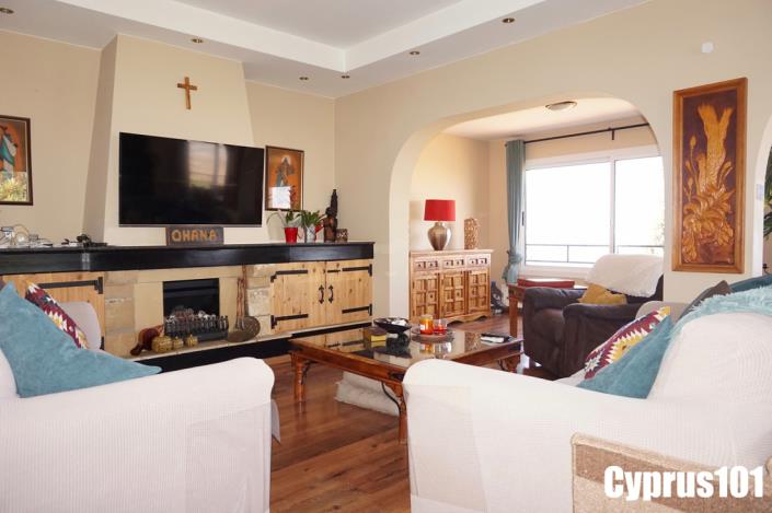 Image No.14-Villa / Détaché de 5 chambres à vendre à Kamares