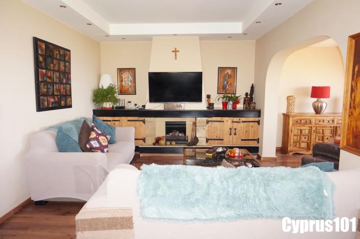 Image No.15-Villa / Détaché de 5 chambres à vendre à Kamares