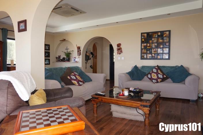 Image No.21-Villa / Détaché de 5 chambres à vendre à Kamares