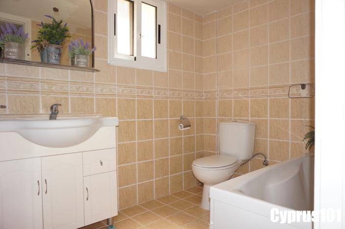 Image No.27-Villa / Détaché de 5 chambres à vendre à Kamares