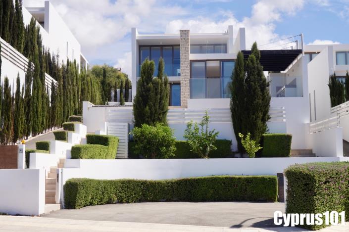 Image No.2-Villa / Détaché de 5 chambres à vendre à Agios Georgios