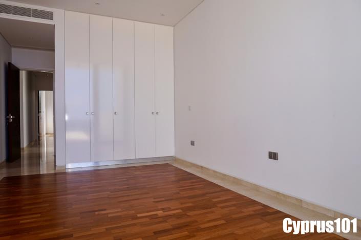 Image No.40-Villa / Détaché de 5 chambres à vendre à Agios Georgios