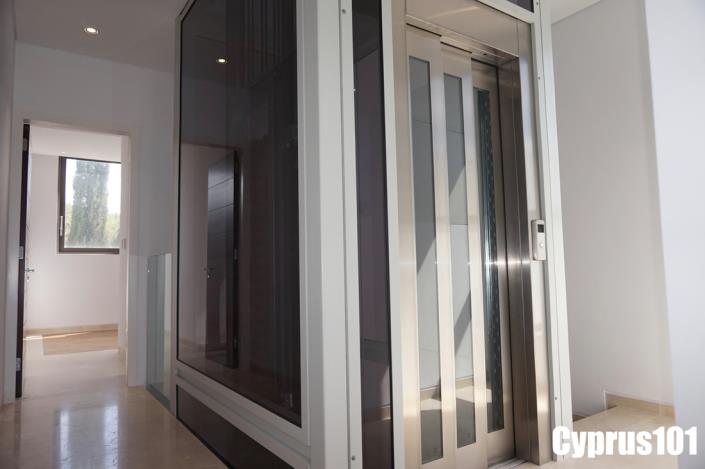 Image No.41-Villa / Détaché de 5 chambres à vendre à Agios Georgios