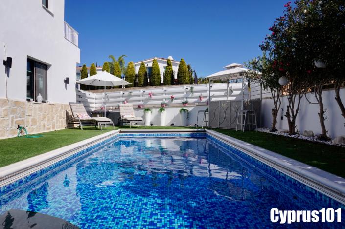 Image No.4-4 Bed Villa / Detached for sale