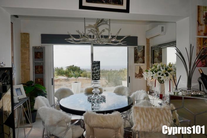 Image No.19-4 Bed Villa / Detached for sale