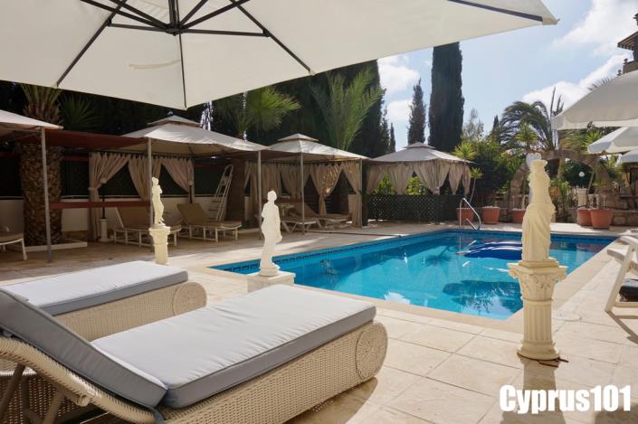 Image No.5-5 Bed Villa / Detached for sale