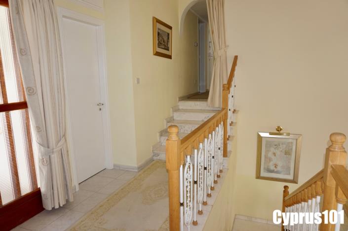 Image No.25-5 Bed Villa / Detached for sale