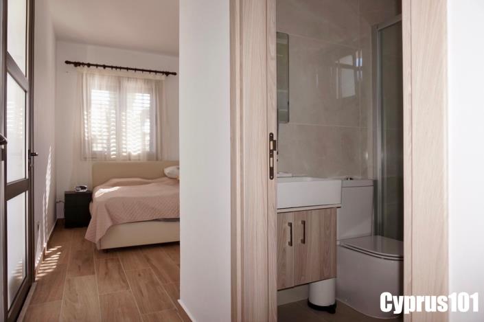 Image No.20-3 Bed Villa / Detached for sale