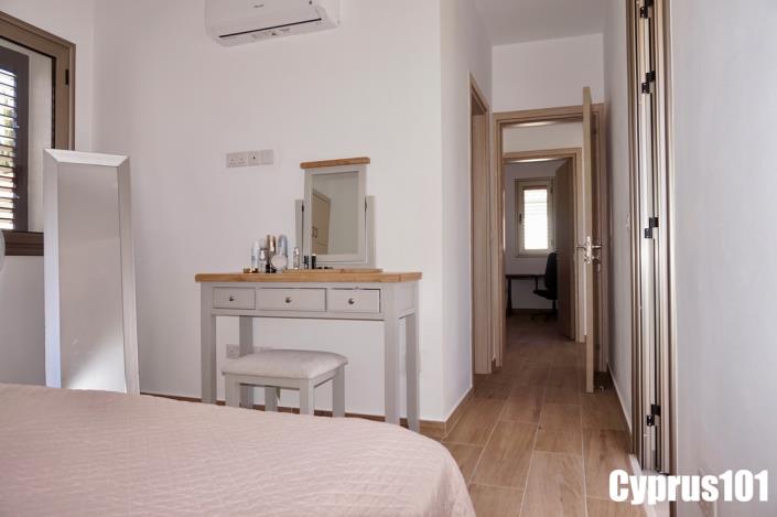 Image No.24-3 Bed Villa / Detached for sale