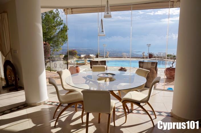 Image No.18-4 Bed Villa / Detached for sale