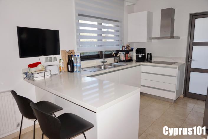 Image No.21-Villa / Détaché de 5 chambres à vendre à Agios Georgios