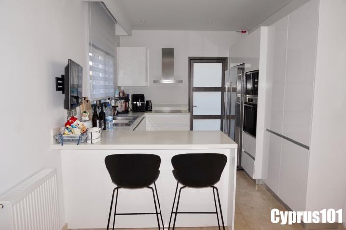 Image No.22-Villa / Détaché de 5 chambres à vendre à Agios Georgios