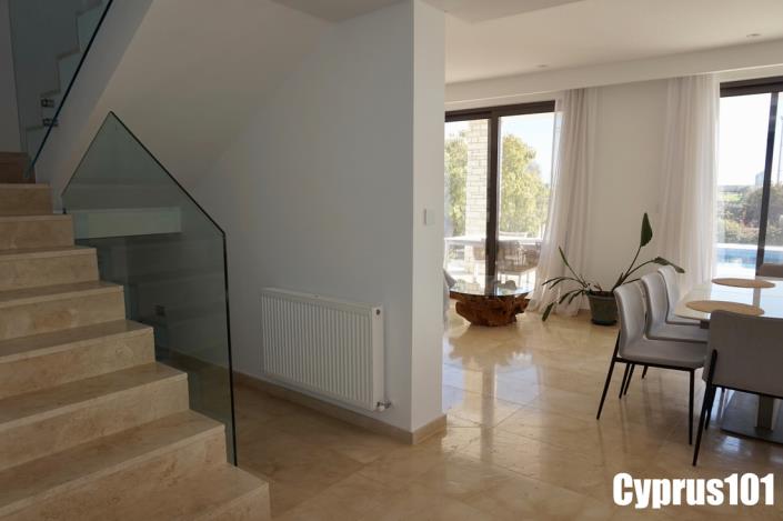 Image No.25-Villa / Détaché de 5 chambres à vendre à Agios Georgios