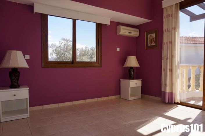 Image No.30-3 Bed Villa / Detached for sale