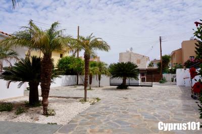 9-Emba-Paphos-3-bedroom-bungalow-Property-1318