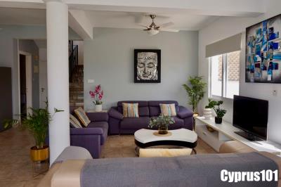 8-Peyia-Paphos-Cyprus-villa-with-panoramic-views-Property-1321