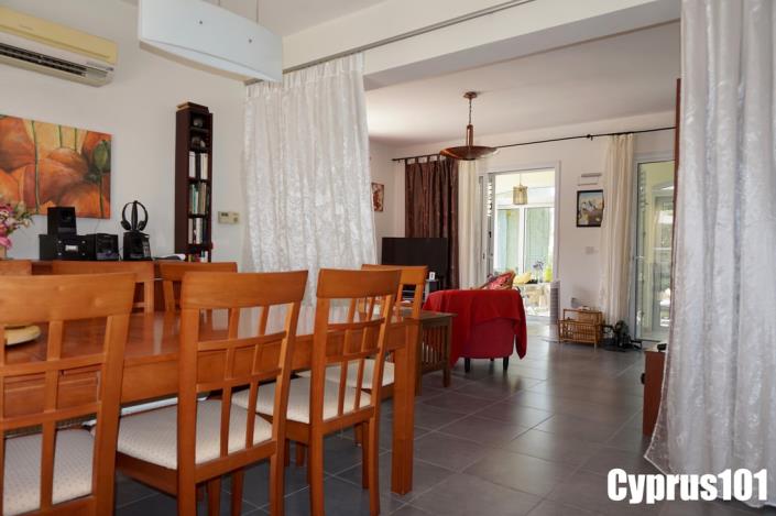 Image No.21-3 Bed Villa / Detached for sale