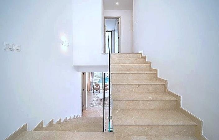 Image No.13-3 Bed Villa / Detached for sale