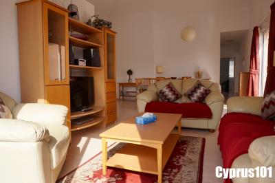 14-Paphos-3-bed-apartment-close-to-tomb-of-the-kings-Property-1337