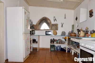 13-Letymbou-Paphos-village-Property-1350