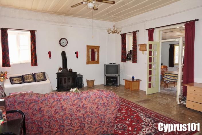 Image No.17-2 Bed Village House for sale