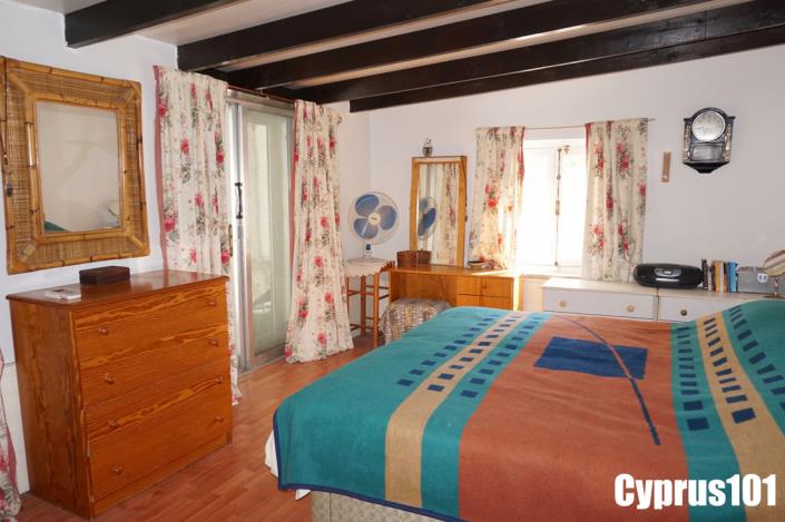 Image No.23-2 Bed Village House for sale