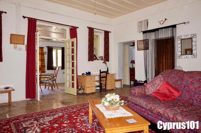 Image No.27-2 Bed Village House for sale