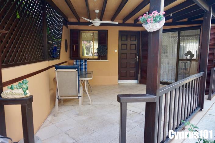 Image No.14-2 Bed Semi-Detached for sale