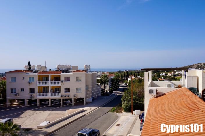 Image No.25-2 Bed Townhouse for sale